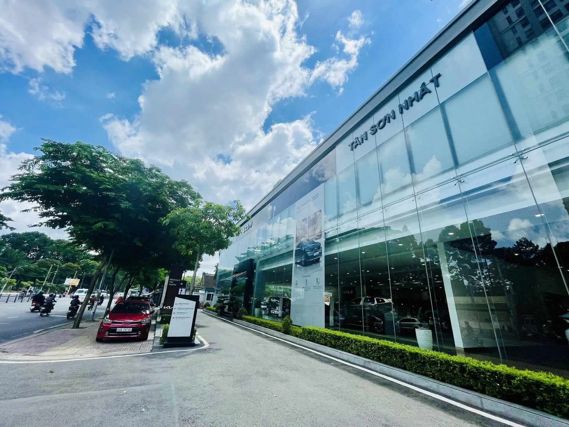 Kia Tân Sơn Nhất